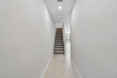Townhouse in Daytona Beach, Florida 2 bedrooms, 125.98 sq.m. № 2127068 - photo 3