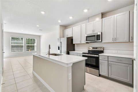 Townhouse in Daytona Beach, Florida 2 bedrooms, 125.98 sq.m. № 2127068 - photo 4