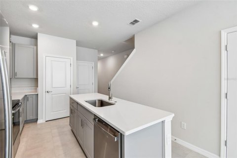 Townhouse in Daytona Beach, Florida 2 bedrooms, 125.98 sq.m. № 2127068 - photo 6