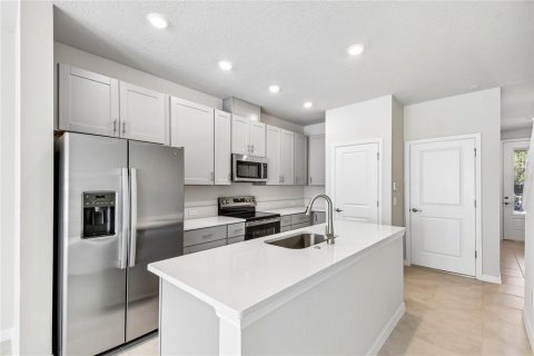 Townhouse in Daytona Beach, Florida 2 bedrooms, 125.98 sq.m. № 2127068 - photo 5