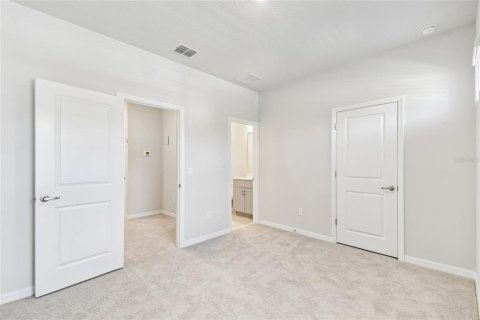Townhouse in Daytona Beach, Florida 2 bedrooms, 125.98 sq.m. № 2127068 - photo 20
