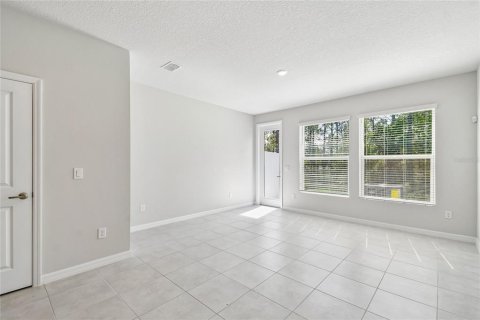 Townhouse in Daytona Beach, Florida 2 bedrooms, 125.98 sq.m. № 2127068 - photo 11