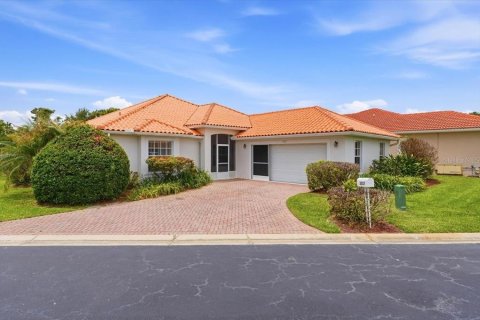 Casa en Winter Haven, Florida 3 dormitorios, 185.25 m2 № 2112868