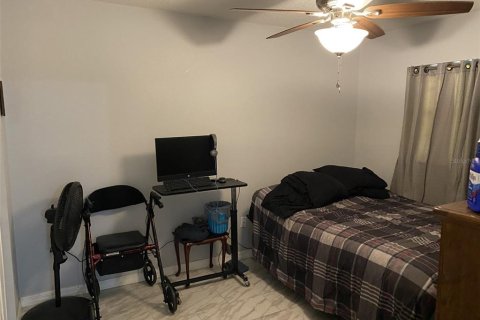 Condo in DeLand, Florida, 2 bedrooms  № 817429 - photo 10
