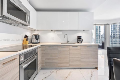 Купить кондоминиум в Майами, Флорида 2 спальни, 94.02м2, № 1645817 - фото 7