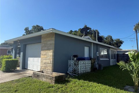Casa en venta en Largo, Florida, 2 dormitorios, 94.67 m2 № 2385575 - foto 5