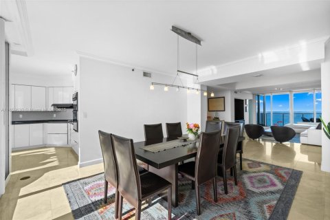 Condo in Sunny Isles Beach, Florida, 3 bedrooms  № 1892881 - photo 11
