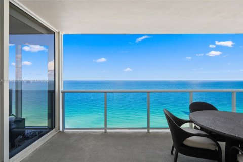 Condo in Sunny Isles Beach, Florida, 3 bedrooms  № 1892881 - photo 6