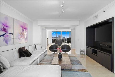 Condo in Sunny Isles Beach, Florida, 3 bedrooms  № 1892881 - photo 4