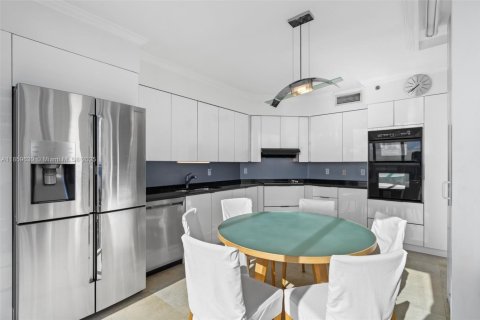 Condo in Sunny Isles Beach, Florida, 3 bedrooms  № 1892881 - photo 14