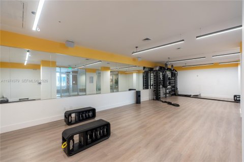 Condo in Doral, Florida, 2 bedrooms  № 2044683 - photo 27