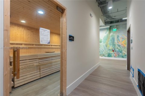 Condo in Doral, Florida, 2 bedrooms  № 2044683 - photo 29