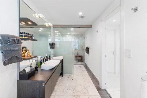 Copropriété à vendre à Miami, Floride: 2 chambres, 139.35 m2 № 2169743 - photo 17