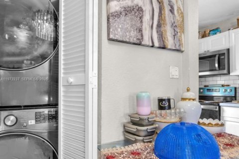 Casa en venta en Miami Gardens, Florida, 2 dormitorios, 66.89 m2 № 2047481 - foto 15