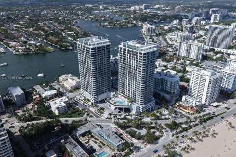 Condo in Fort Lauderdale, Florida, 2 bedrooms  № 2020966 - photo 2