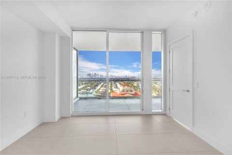 Condo in Fort Lauderdale, Florida, 2 bedrooms  № 2020966 - photo 8