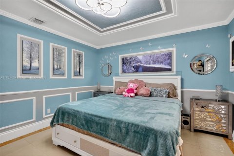 Villa ou maison à vendre à Hollywood, Floride: 4 chambres, 182.92 m2 № 1895942 - photo 24