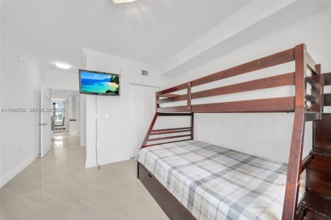Condominio en venta en Sunny Isles Beach, Florida, 2 dormitorios, 103.68 m2 № 2057922 - foto 13