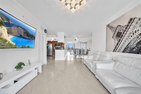 Condominio en venta en Sunny Isles Beach, Florida, 2 dormitorios, 103.68 m2 № 2057922 - foto 6