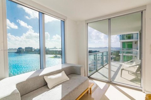 Condo in North Bay Village, Florida, 3 bedrooms  № 2012914 - photo 10