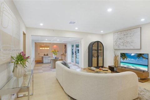 House in Wilton Manors, Florida 3 bedrooms, 131.46 sq.m. № 2019885 - photo 23