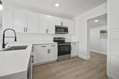 Casa en venta en Palmetto, Florida, 3 dormitorios, 122.26 m2 № 2157730 - foto 11
