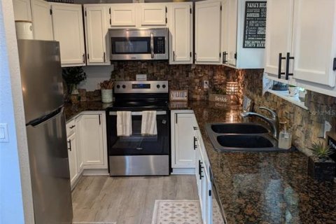 Villa ou maison à vendre à Ocklawaha, Floride: 4 chambres, 202.25 m2 № 2117304 - photo 10