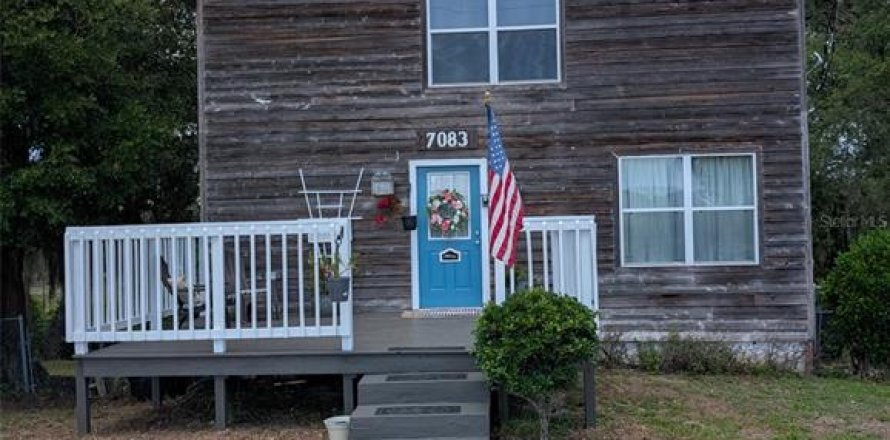 Villa ou maison à Ocklawaha, Floride 4 chambres, 202.25 m2 № 2117304