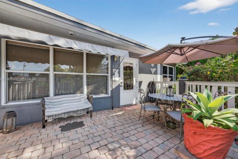 House in Pompano Beach, Florida 3 bedrooms, 114.92 sq.m. № 2030444 - photo 10