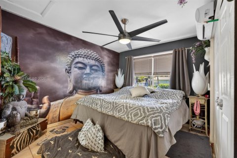 House in Pompano Beach, Florida 3 bedrooms, 114.92 sq.m. № 2030444 - photo 3