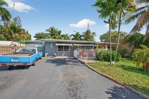 House in Pompano Beach, Florida 3 bedrooms, 114.92 sq.m. № 2030444 - photo 13