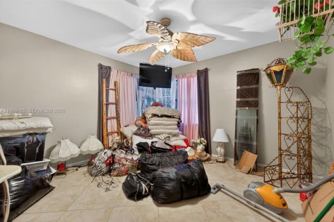 House in Pompano Beach, Florida 3 bedrooms, 114.92 sq.m. № 2030444 - photo 18