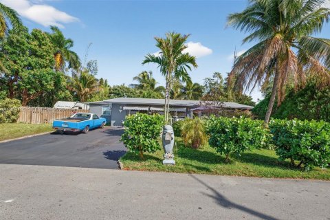 House in Pompano Beach, Florida 3 bedrooms, 114.92 sq.m. № 2030444 - photo 11