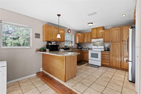 Casa en venta en Fort White, Florida, 3 dormitorios, 156.08 m2 № 1733877 - foto 6