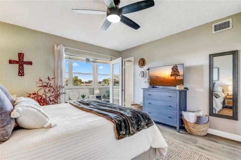 Condominio en venta en Saint Petersburg, Florida, 1 dormitorio, 66.89 m2 № 1916552 - foto 24