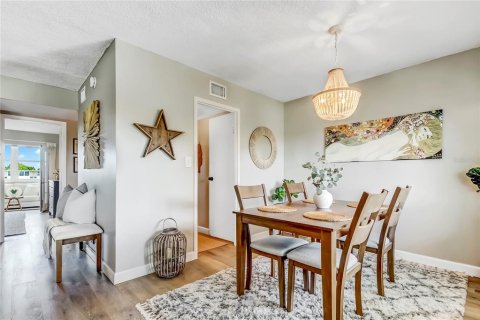 Condominio en venta en Saint Petersburg, Florida, 1 dormitorio, 66.89 m2 № 1916552 - foto 8