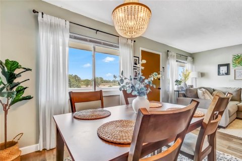 Condominio en venta en Saint Petersburg, Florida, 1 dormitorio, 66.89 m2 № 1916552 - foto 9