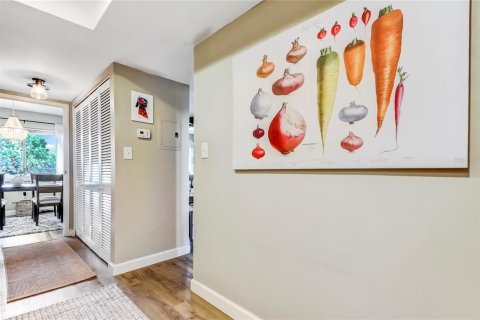 Condominio en venta en Saint Petersburg, Florida, 1 dormitorio, 66.89 m2 № 1916552 - foto 14