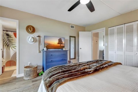 Condominio en venta en Saint Petersburg, Florida, 1 dormitorio, 66.89 m2 № 1916552 - foto 25