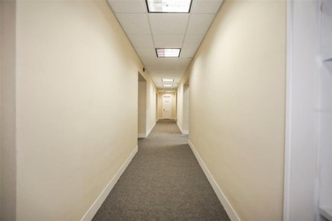 Commercial property in Saint Petersburg, Florida 528.99 sq.m. № 1757773 - photo 18