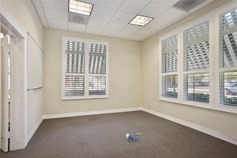 Commercial property in Saint Petersburg, Florida 528.99 sq.m. № 1757773 - photo 19