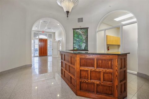 Commercial property in Saint Petersburg, Florida 528.99 sq.m. № 1757773 - photo 28