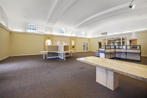 Immobilier commercial à louer à Saint Petersburg, Floride: 528.99 m2 № 1757773 - photo 17