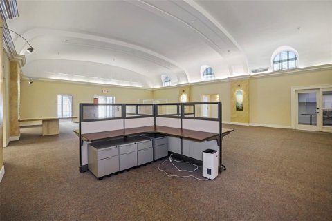 Immobilier commercial à louer à Saint Petersburg, Floride: 528.99 m2 № 1757773 - photo 11