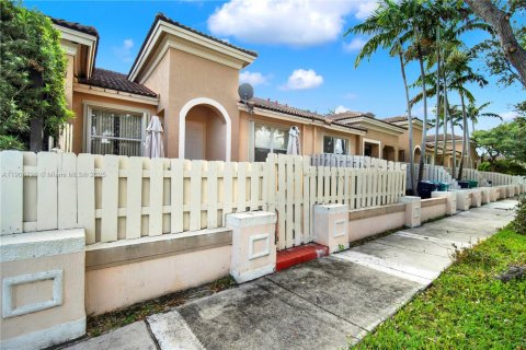 Townhouse in Homestead, Florida 3 bedrooms, 111.95 sq.m. № 1964228 - photo 24