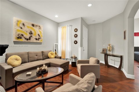 Townhouse in Homestead, Florida 3 bedrooms, 111.95 sq.m. № 1964228 - photo 4