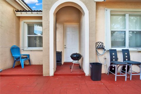 Townhouse in Homestead, Florida 3 bedrooms, 111.95 sq.m. № 1964228 - photo 23