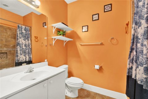 Townhouse in Homestead, Florida 3 bedrooms, 111.95 sq.m. № 1964228 - photo 14