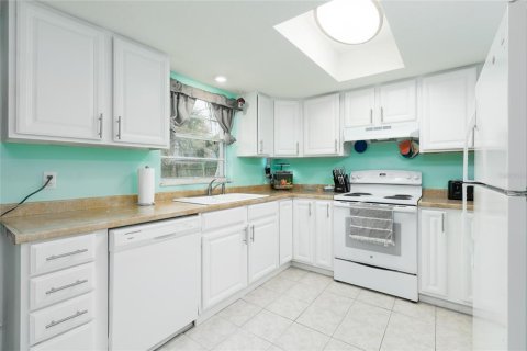 House in Edgewater, Florida 3 bedrooms, 115.57 sq.m. № 1540696 - photo 7