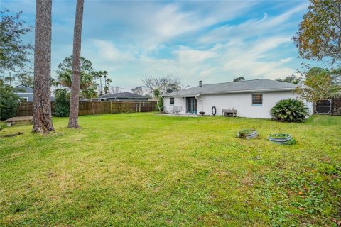 House in Edgewater, Florida 3 bedrooms, 115.57 sq.m. № 1540696 - photo 21
